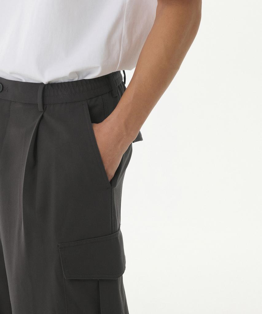 MUSINSA STANDARD Parachute Banding Cargo Slacks [Gunmetal]