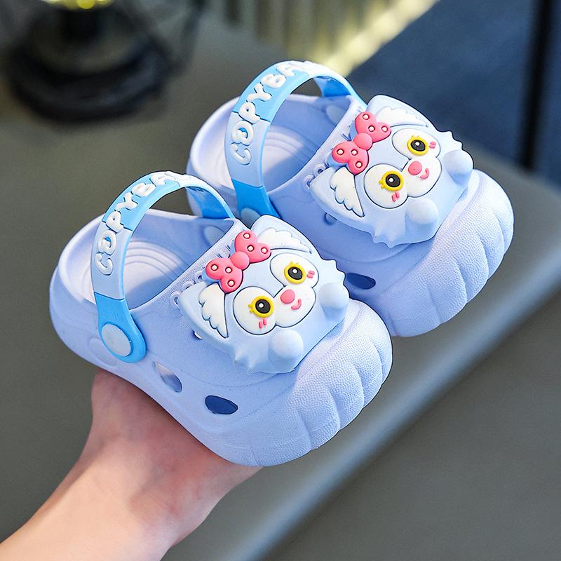 Children's summer clogs for girls, indoor non-slip cartoon sandals for boys, toddlers, and older kids, suitable for outdoor beach wear
