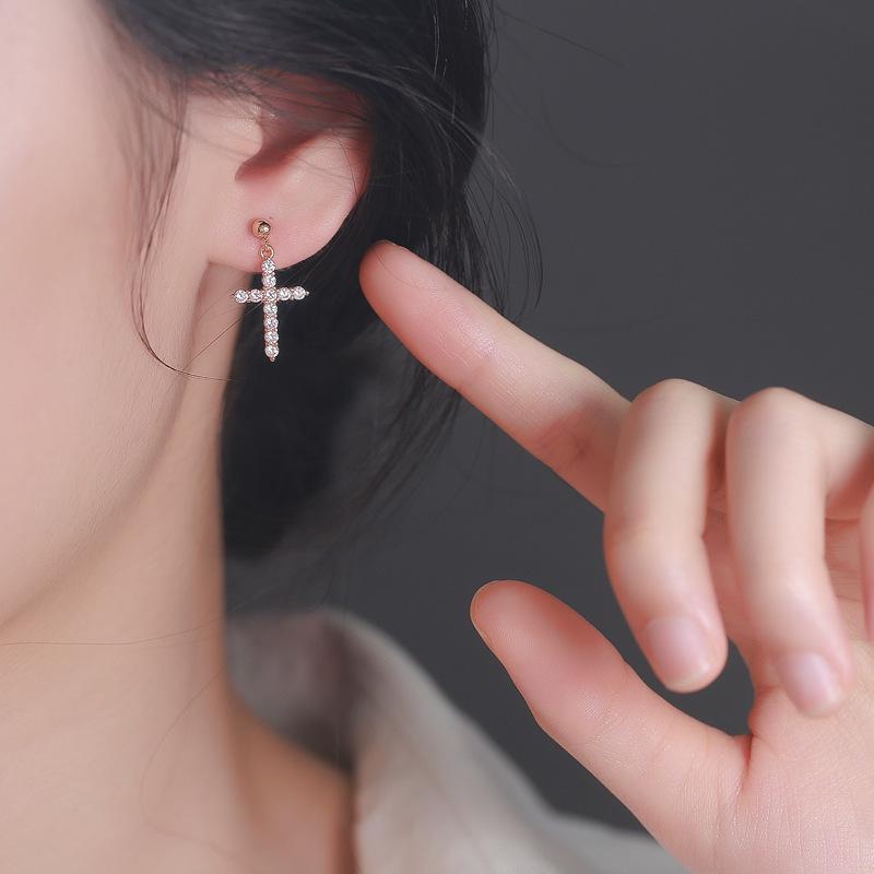 Элегантные серьги-кресты в стиле барокко из серебра S925 с бриллиантами