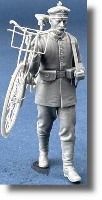 Модели Copper State 1/35 Масштаб Велосипедист Первой мировой войны, Немецкий солдат, несущий велосипед, Набор для 3D-печати COPF35082 (люди)
