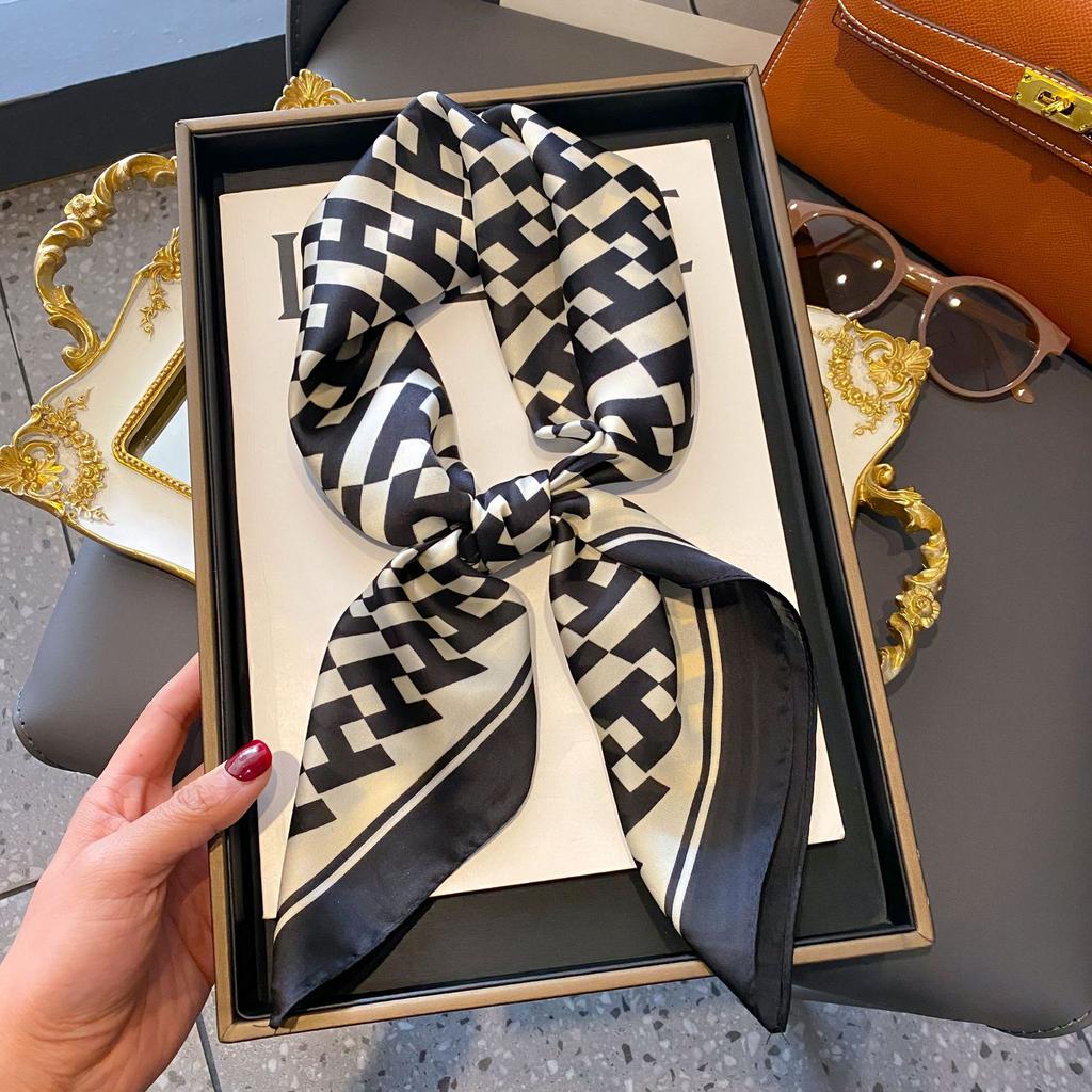 Small Silk Scarf Women'S Versatile High-End Decorative Square Scarf Professional Small Scarf Simulation Silk Korean Version Streamer Bag