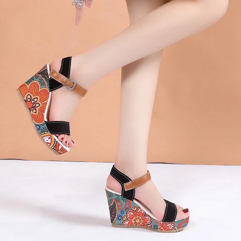 Женские босоножки с открытым носком, туфли на высоком каблуке и платформе, повседневная обувь с принтом в этническом стиле, новинка лета