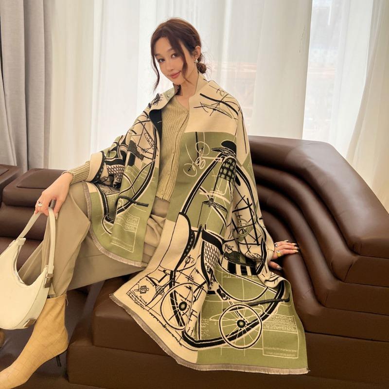 Versatile Thickened Scarf Women's Autumn and Winter New Galaxy Dreaming Jacquard Shawl Premium Sense External Warm Scarf