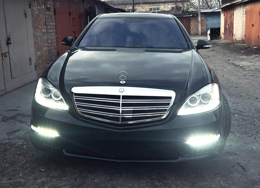 Передний бампер в собранном виде AMG S65 для Mercedes S-сlass W221