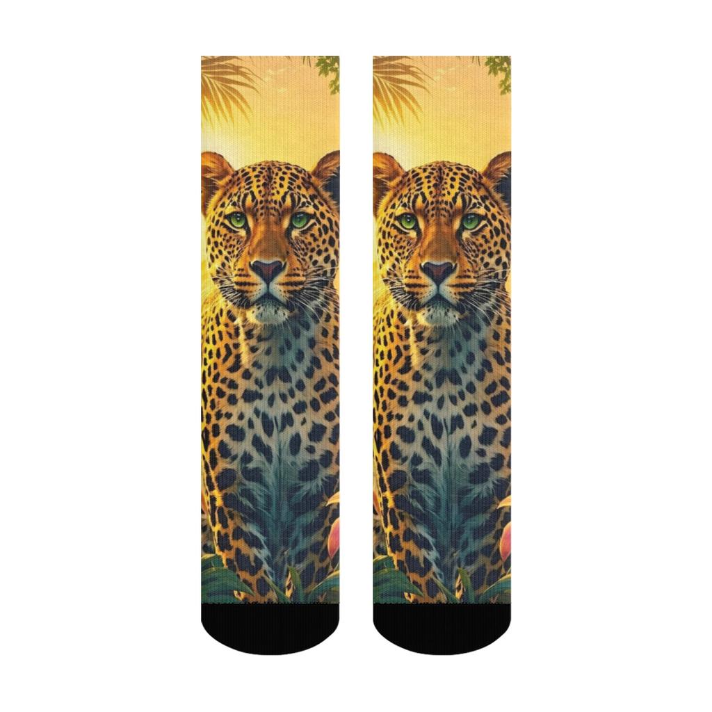 A Pair of Leopard Print Fashion Socks Retro Harajuku Art Crew Socks Skin-friendly Breathable Socks Unisex Sports Casual Party