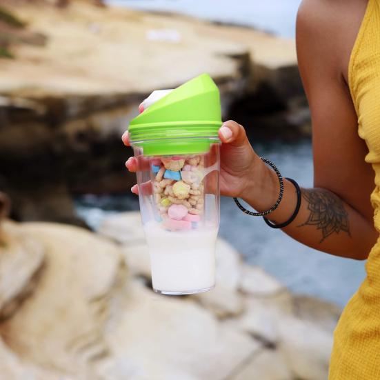 Портативный стакан для хлопьев Пластиковый стакан для молока и хлопьев Дорожный стакан для еды на ходу Контейнер для хлопьев Ложка или миска не нужны для детей и взрослых Завтрак на ходу
