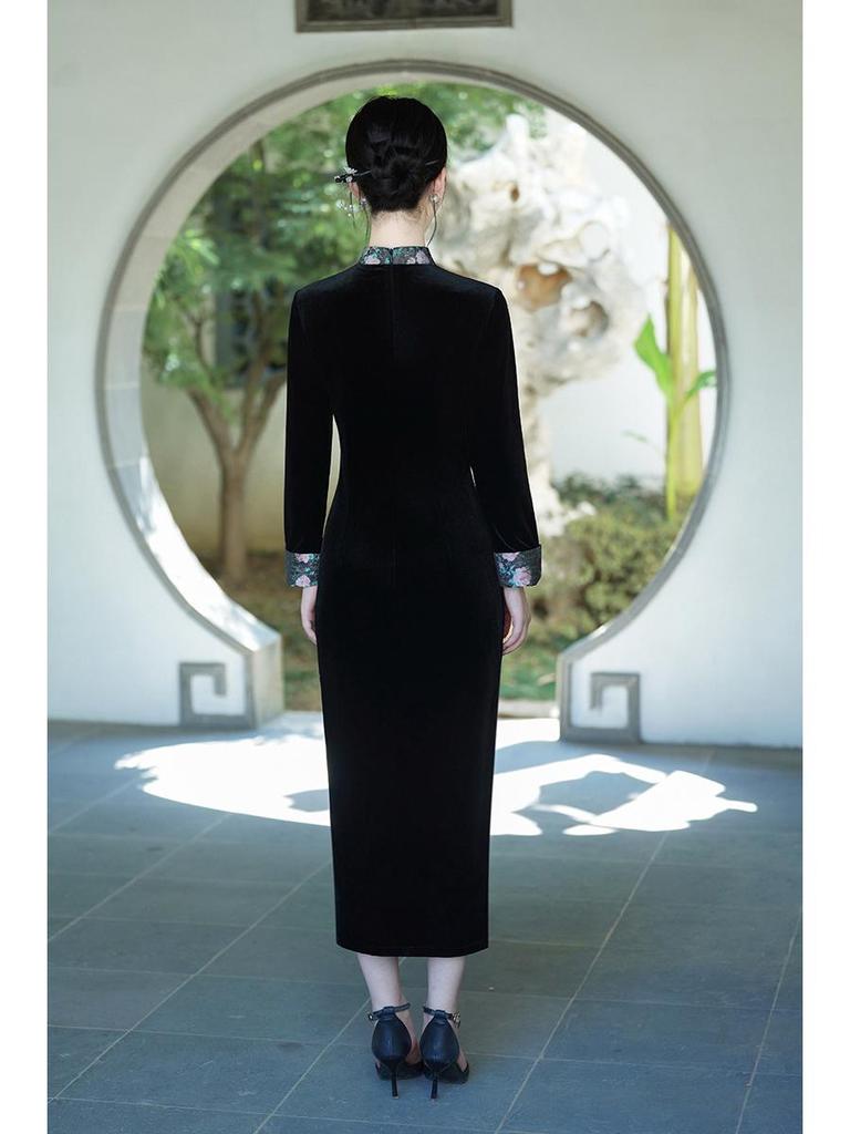 Элегантное бархатное ципао черного цвета: Изысканный осенний китайский стиль для молодых женщин