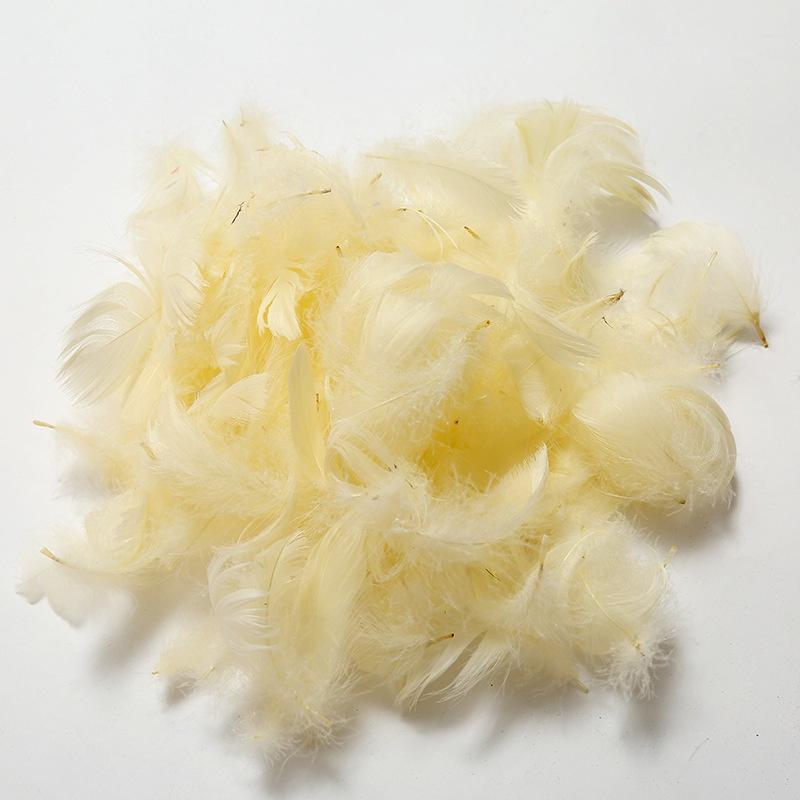 100 шт./упак. красочные перья наполнитель подарочной коробки свадьба день рождения сувениры украшения мятая бумага клочья упаковка подарочный пакет