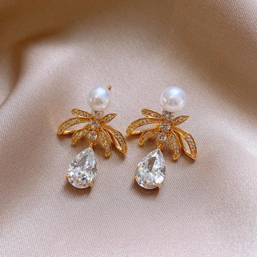 Серьги-кисточки из циркона и жемчуга «Серебряная игла» - Элегантный ретро-дизайн для женщин