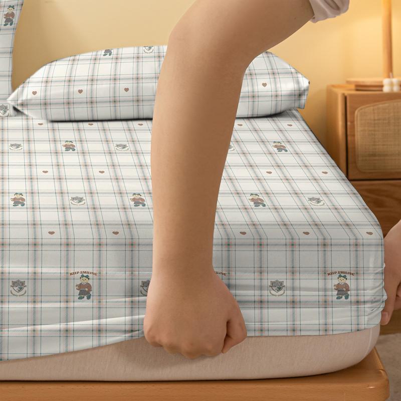 1 Cartoon Cute Animal Bear Printed Matte Fitted Sheet, Bedroom Printed Bed Cover, Bedding (Excluding Pillowcases)