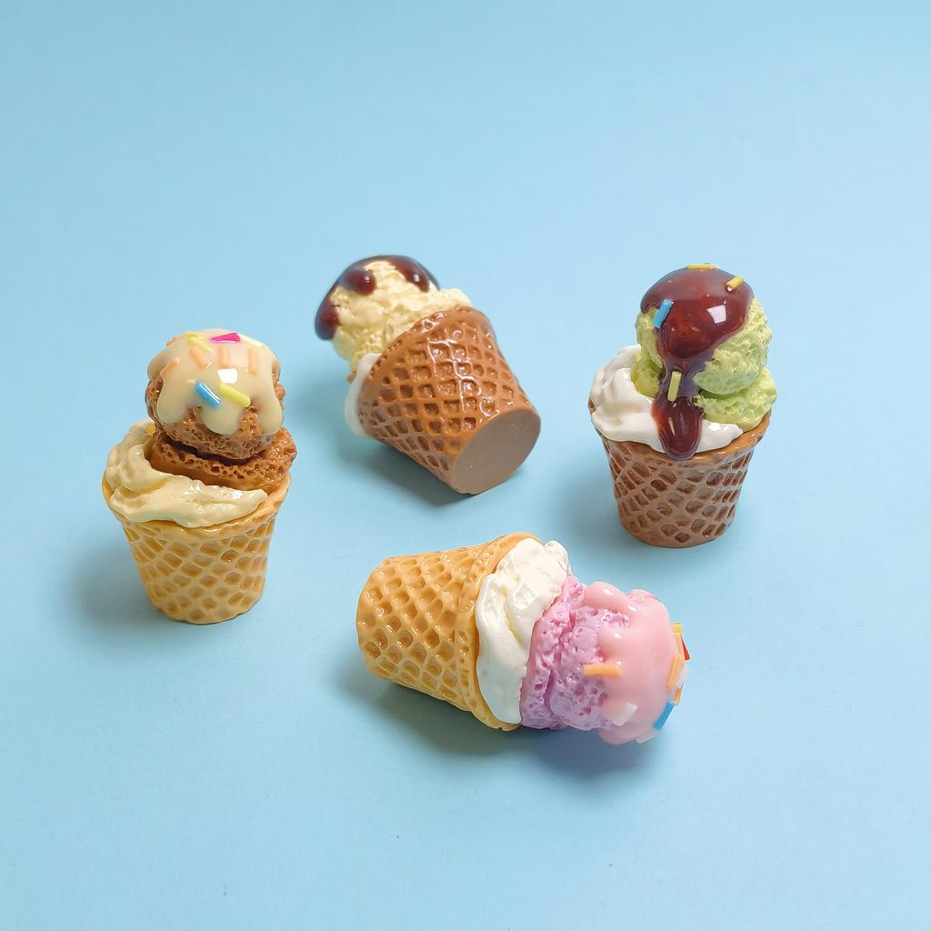100Pcs/Bag 3D Ice Cream Cone Resin No Hole Beads Model for DIY Scrapbooking Phone Case Hair Clips Craft Jewelry Making Supplies