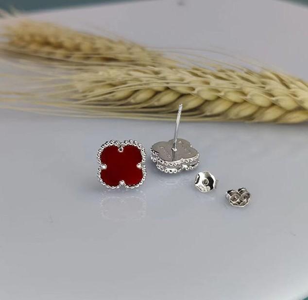 Серьги Four Leaf Grass, легкие роскошные белые рябчики с красным агатом и малахитом, женские серьги-гвоздики
