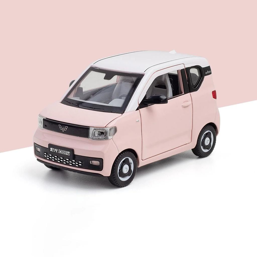 1:24 Scale WULING MINIEV Toy Model Car Metal Body Sound Light Pull Back Simulation Off-road Vehicles Models Children's Gifts