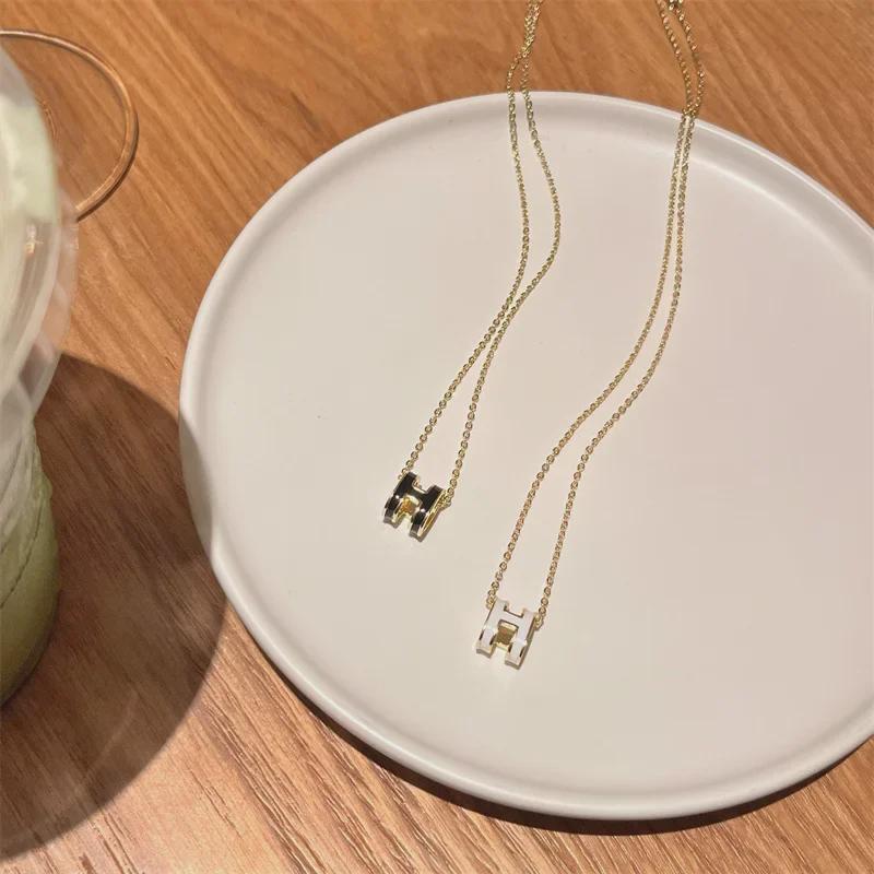 Элегантное ожерелье в форме буквы «H»: Универсальная цепочка на ключицу для женщин - A239