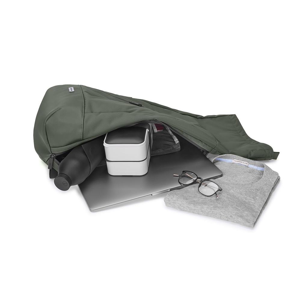 Backpack Business Backpack 15 Inch Device Storage Metro Roll Top Backpack ET20FMTRBKK6 Moss Green One Size [Moleskine]