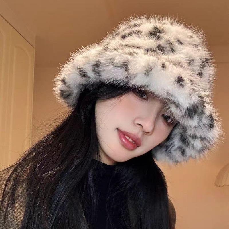 2025 Winter Puffy Faux Fur Bucket Hats Women Fashion Leopard Print Plush Sun Hats Thickened Warm Imitation Fur Panama