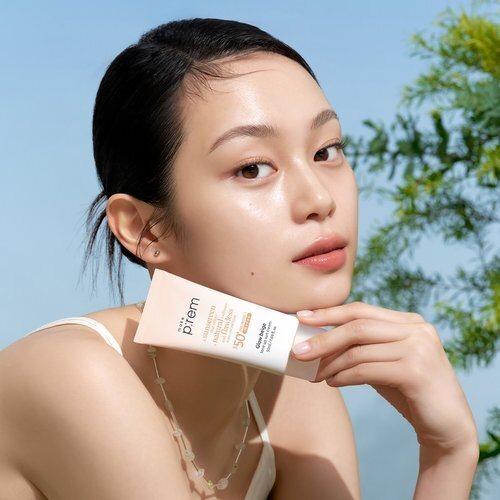 Makeprem UV Defense Me Tone-Up Sunscreen 50ml (Glow Beige) + (Random) Tube 20ml_631342