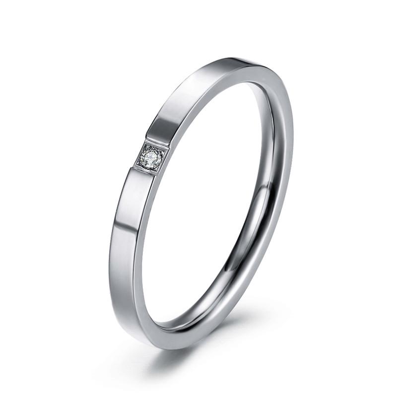 Медное кольцо со стеклянным камнем в цветах: серебро / розовое золото