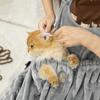 Уютный фартук-переноска для маленьких кошек и собак - Идеально подходит для зимних путешествий на свежем воздухе - Особенности: подвесная сумка для груди и место для сна кошки