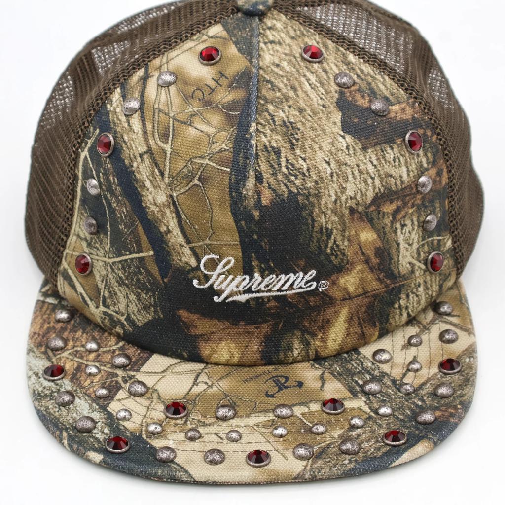 Supreme ББ. Кепка Simon с шипами, 5-панельная, камуфляж