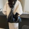 2025 New High-value Large-capacity Textured Bag Women's New Fashionable Versatile Messenger Tote Bag