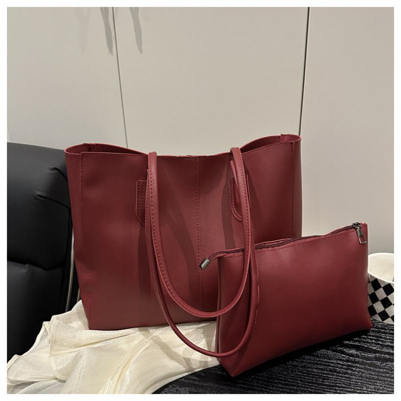 Fashionable Street Style Pu Shoulder Tote Bag With Inner Pocket And Soft Structure