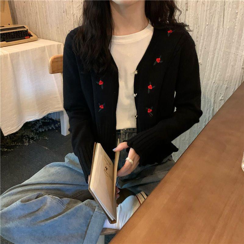 Женский весенний вязаный кардиган в корейском стиле с цветочной вышивкой, универсальный свитер с V-образным вырезом, базовый слой, топ с длинным рукавом