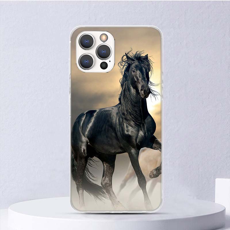 Животное Черная Лошадь Мягкий Чехол Для iPhone 16 17 Air 16E 15 Plus 11 12 13 Mini 14 Pro Max Чехол Для Телефона Apple 7 8 SE Coque Funda 16 1