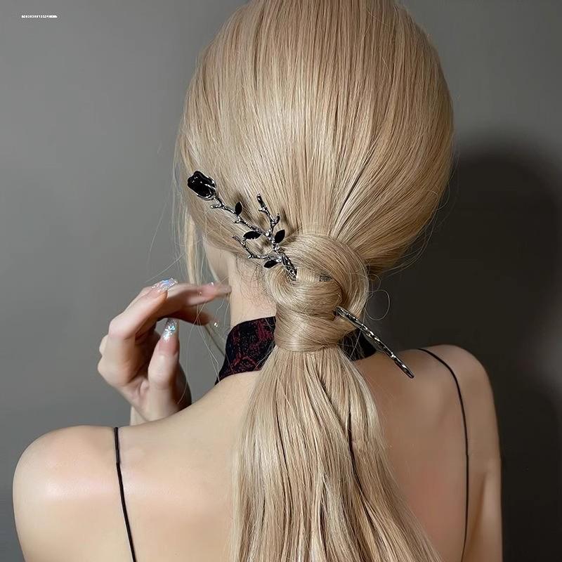 Элегантная металлическая заколка для волос 'Роза' 2025: Ретро-шик, легкая роскошь с современным флером