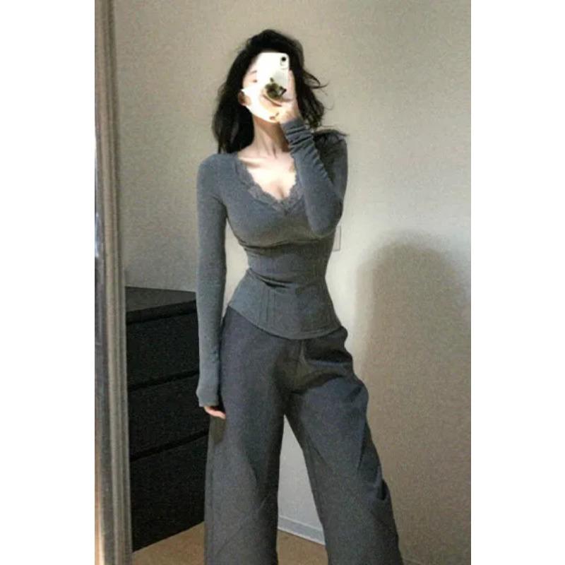 Pure Desire V-neck Sexy Lace Inner Bottoming Shirt for Women Autumn and Winter New Style High-end Slim Gray Long-sleeved Top