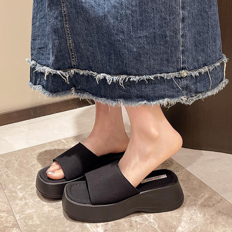 Платформенные шлепанцы женские летние новые крутые шлепанцы женские туфли на высоком каблуке пляжная обувь тапочки