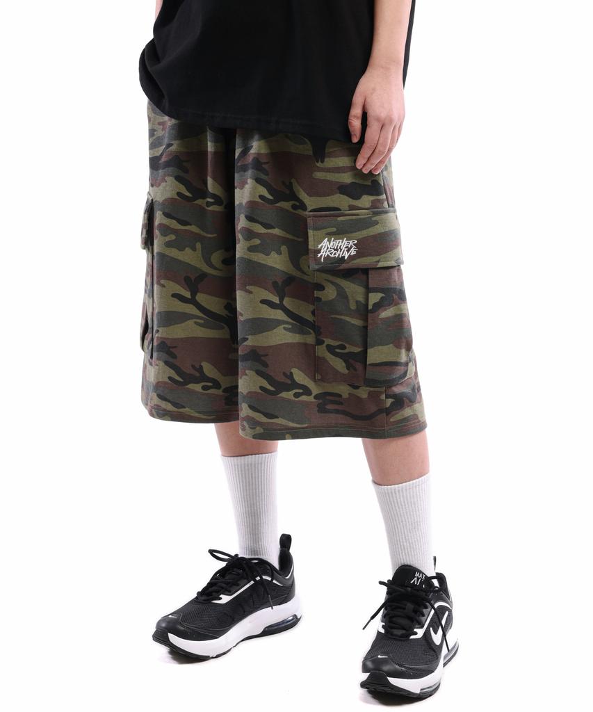 ANOTHER ARCHIVE Camouflage Bermuda Wide Cargo Shorts_Khaki