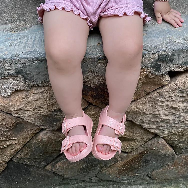 Детские летние сандалии Легкие Нескользящие EVA Сандалии для малышей Детские Пляжные Детские 2024 Новые Туфли с открытым носком для детей