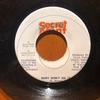 7-дюймовая пластинка DENNIS BROWN  UROY JUNIOR  Baby Dont Do It  Live It Up NONE Secret Agent Ямайка Регги Ска  Даб Б/у