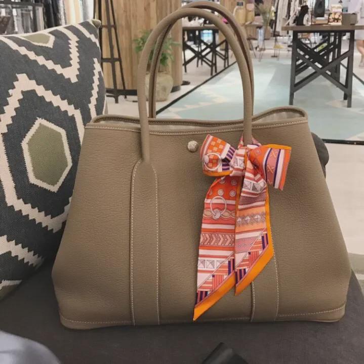 2024 Genuine Leather Women's Crossbody Handbag - Large, Simple, Fashionable, Garden Bag