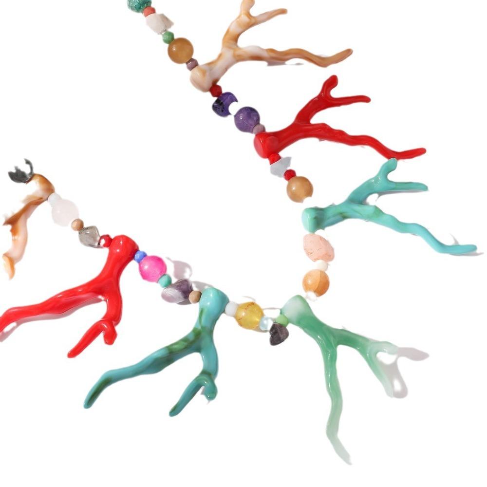 Богемское ожерелье из коралловых бусин, преувеличенный океанический стиль, пляжный чокер, коралловая подвеска, лето