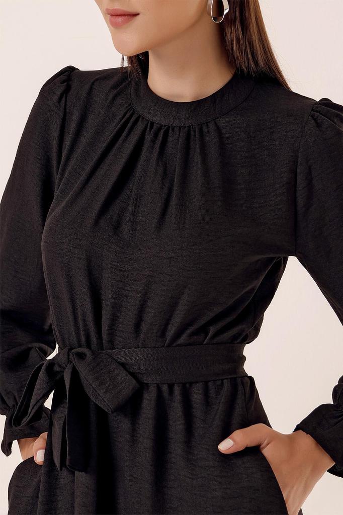 Длинное платье с льняным эффектом, поясом на талии и боковыми карманами