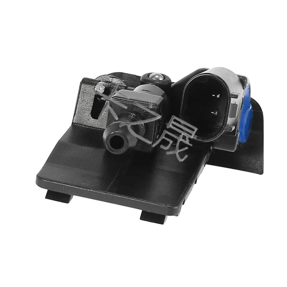 Форсунка омывателя лобового стекла BMW X1/X3/X6, омыватель капота 61667183343