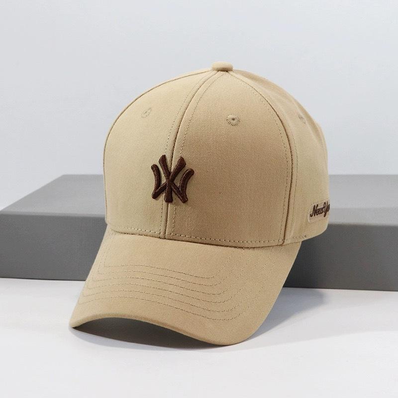 2026 New Light Luxury Baseball Cap for Men and Women, Simple Embroidery, Lightweight, Breathable, Fashionable Hat, Unisex Adjustable