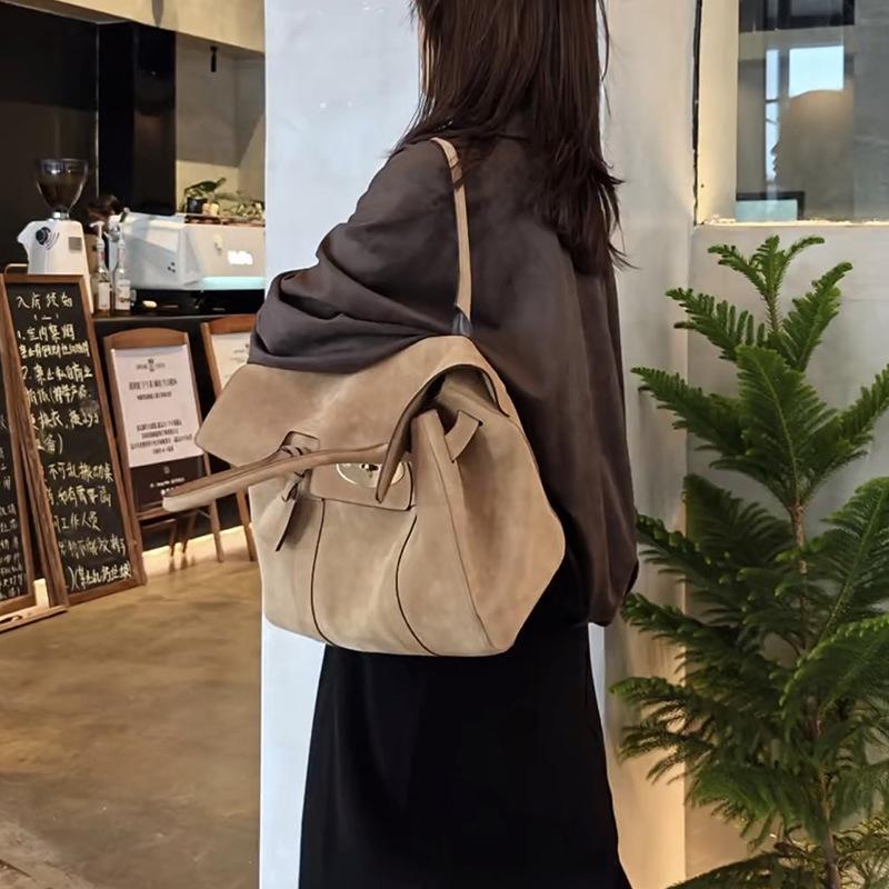 Vintage Distressed Cowhide Tote Bag Genuine Leather Large Capacity Handbag Casual Texture Fashion Commuter Bag Single Compartment Bag