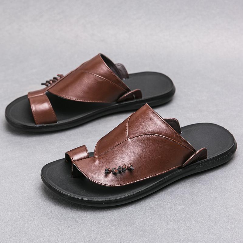Fashion Summer Sandals High Quality Leather Men Bare Toe Slippers Men Shoes Slip On Casual Shoes Outdoor Mens Slides Comfy Beach Sandals