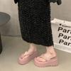 Женские летние новые корейские шлепанцы на танкетке с толстой подошвой, уличные тапочки, замшевые модные крутые тапочки