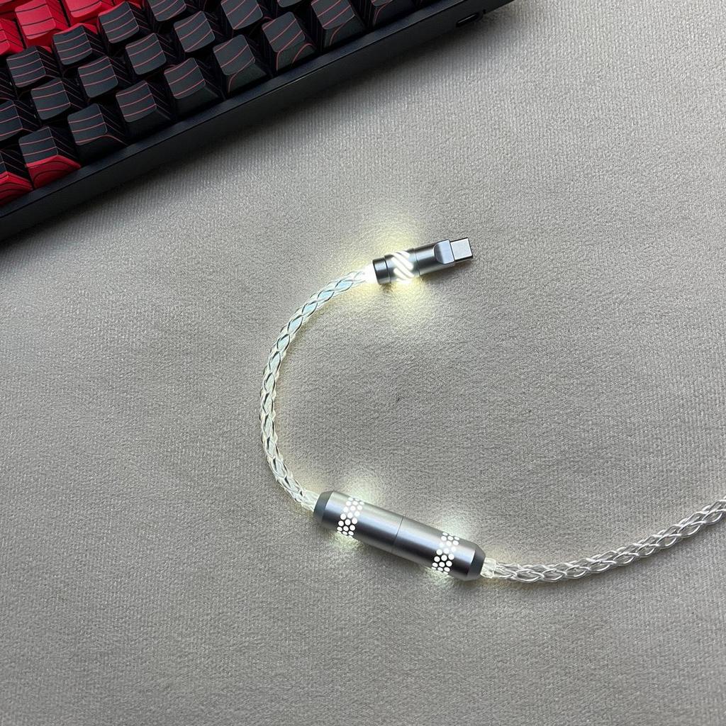 Индивидуальный Светящийся Полый Сотовый 8K Магнитный USB-C Кабель для Зарядки Клавиатуры