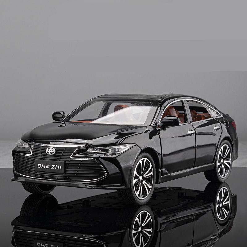 Литая под давлением модель автомобиля Toyota Avalon в масштабе 1/24, игрушечный автомобиль с откатным механизмом со звуком и светом для детей, коллекция подарков для мальчиков и девочек