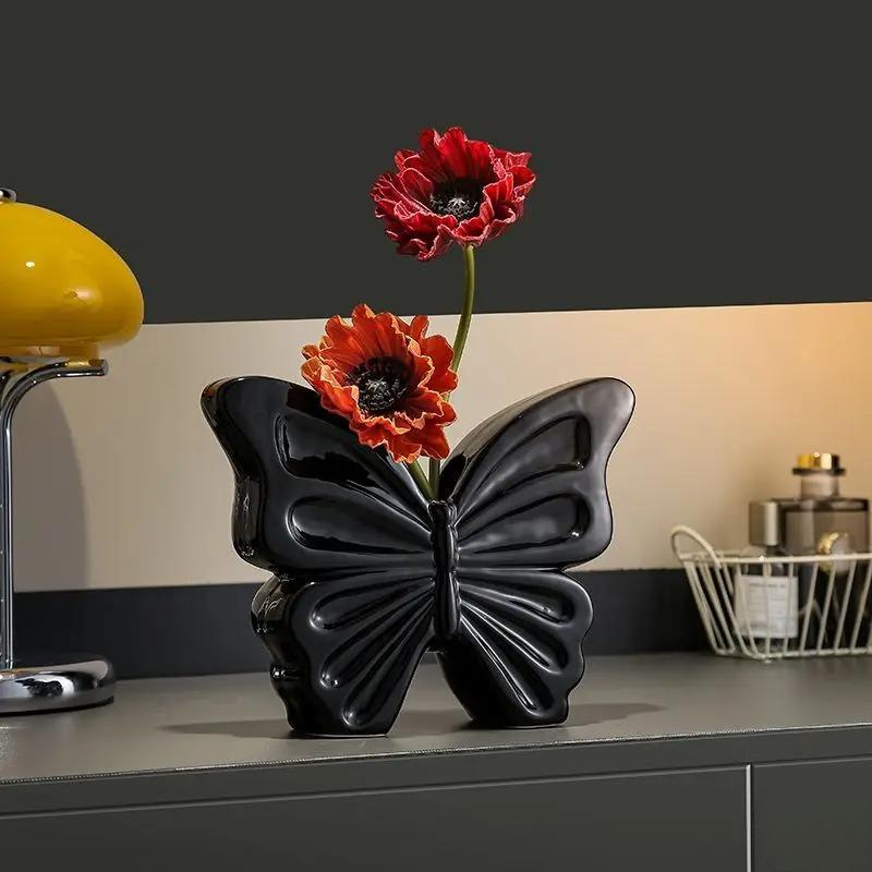 Butterfly Vase Ceramic Dried Flower Container for Room and Dining Table Butterfly Decorative Vase for Living Room Decoration New