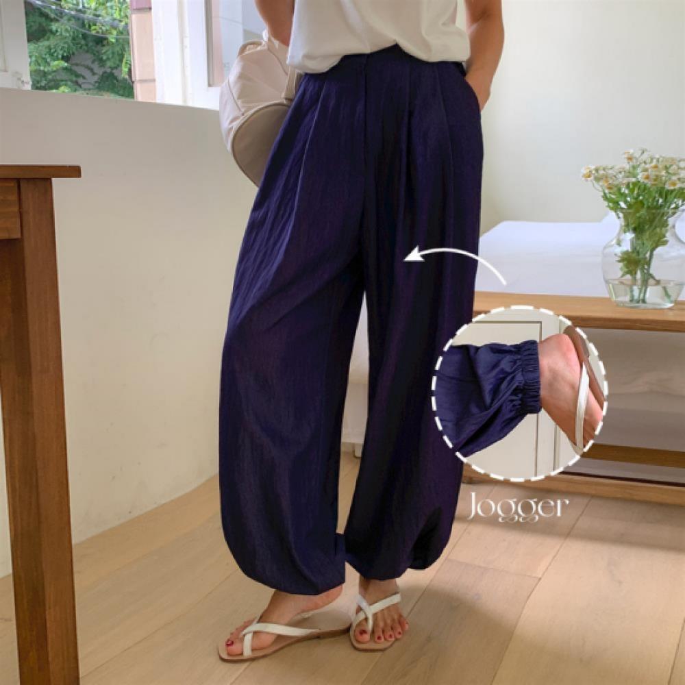 New Arrivals Open Run Women Rayon Banding Jogger Pants Double Pin Tuck Style
