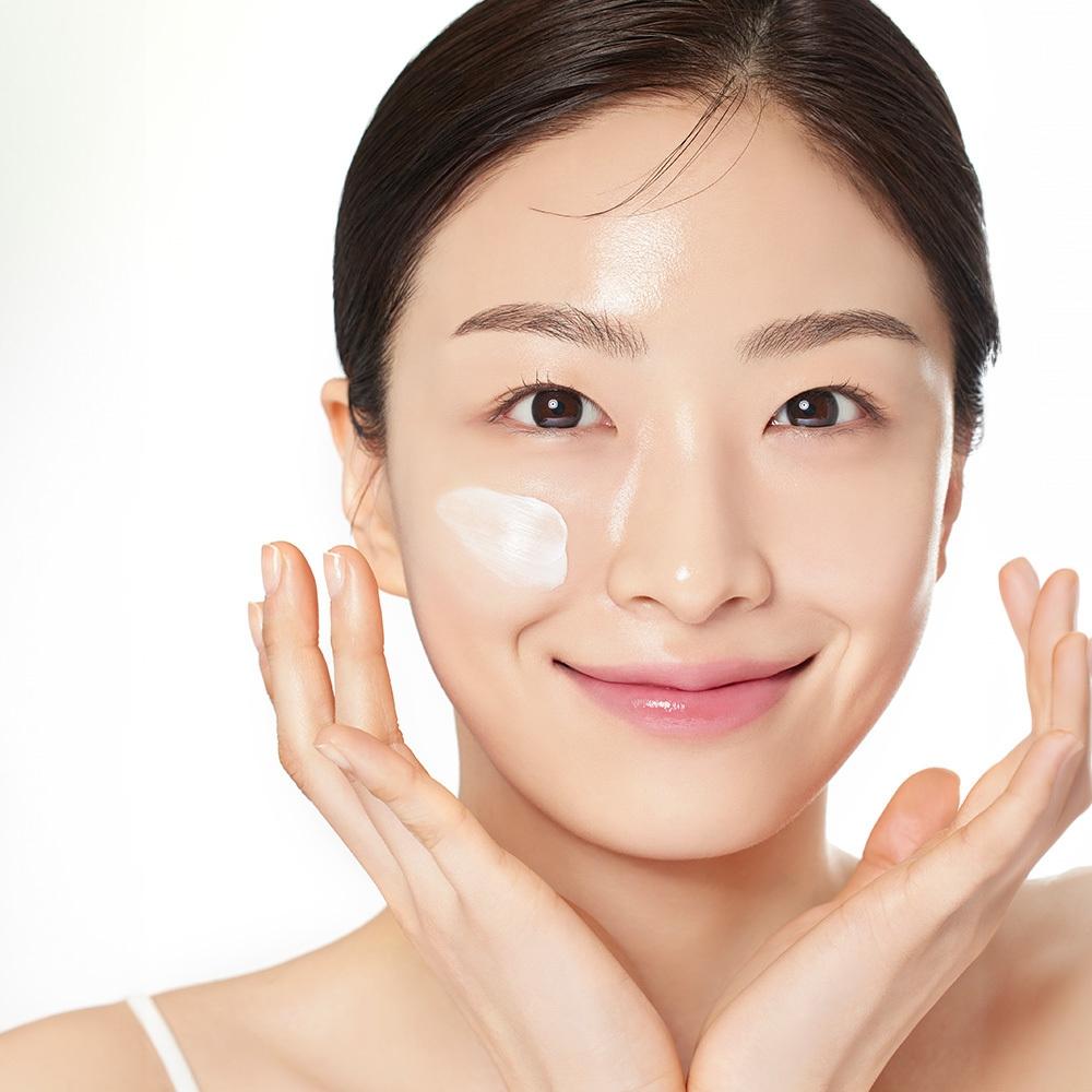 Mamonde [Горячее Предложение Свежий Крем] Mamonde Flora Glow Розовый Разглаживающий Крем 50 мл