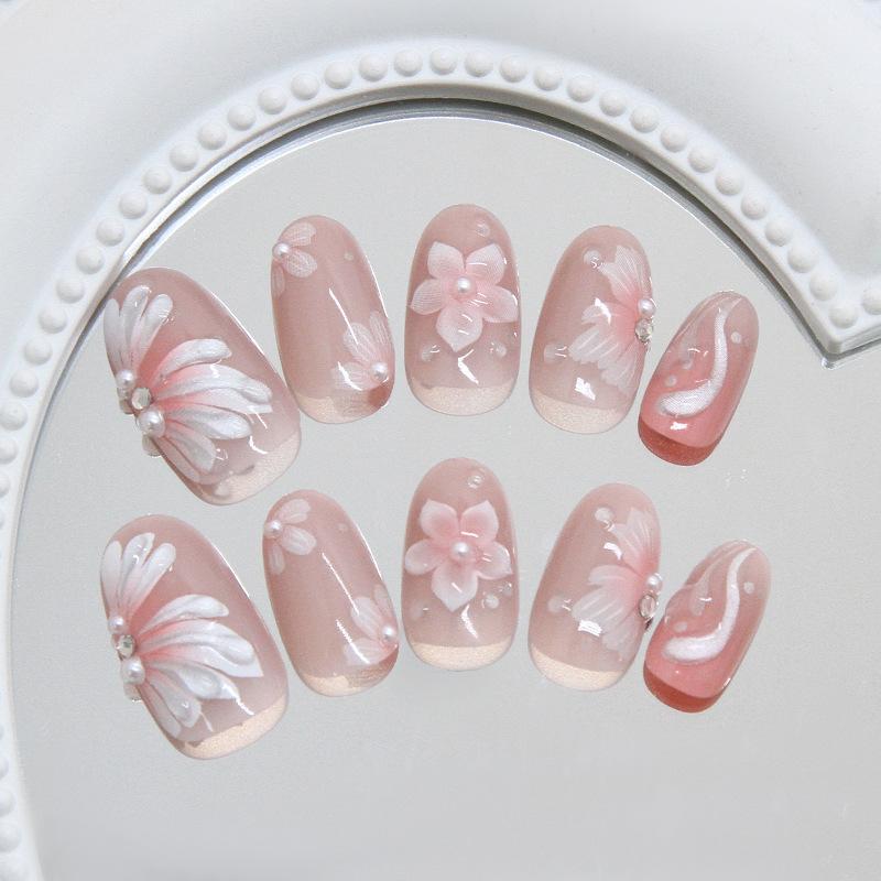 Three-dimensional lily ice flower bubble pearl gradual change pearlescent temperament ins wind removable manicure 30 pieces