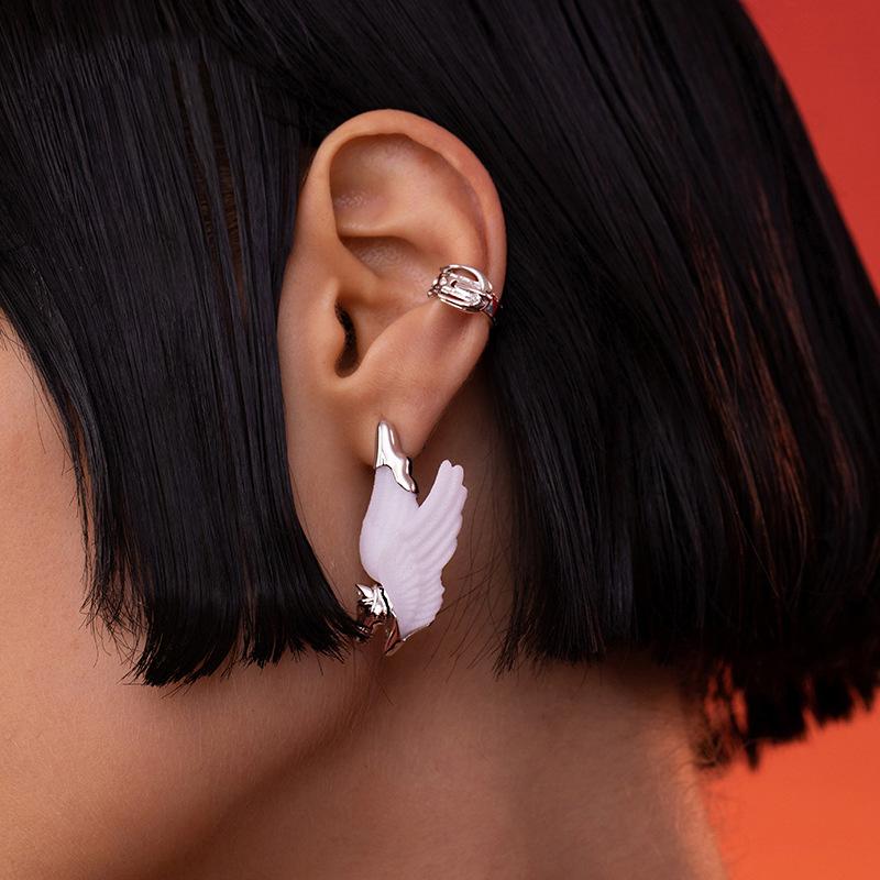 Belt Ear Clips Ins Cold Wind Personalized Horseshoe Buckle Ear Bone Clips Personalized Wind Geometry Without Pierced Earrings