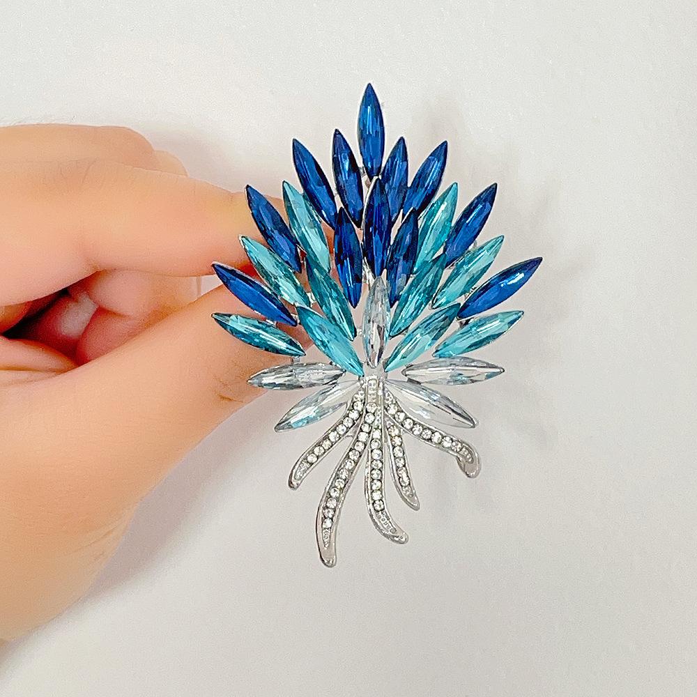 Harvest Wheat Ear Brooch Elegant Blue Enchantress Crystal Brooch Dress Fixed Corsage Accessories
